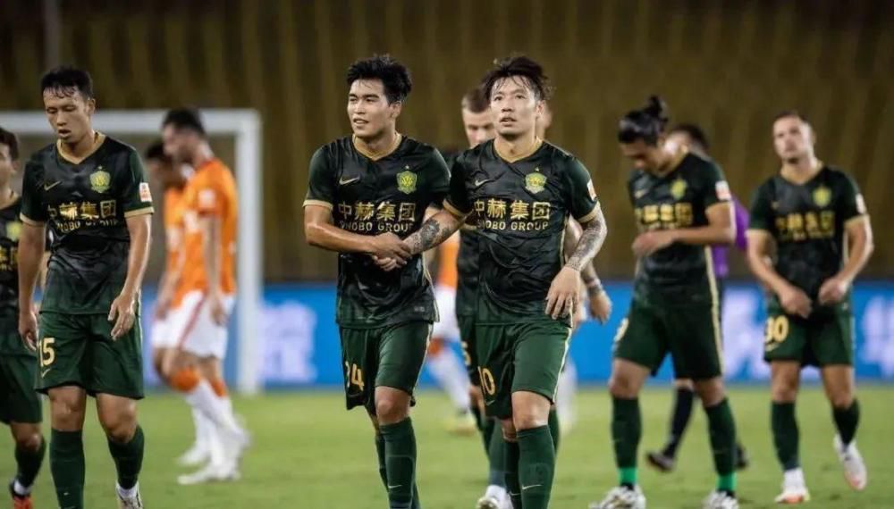赛后意媒pazzidifanta报道，第75分钟奥斯梅恩送出助攻后出现了轻微的腹股沟问题，那不勒斯医务人员为了预防球员进一步的受伤要求立即换人，奥斯梅恩本人则表示更愿意继续征战。